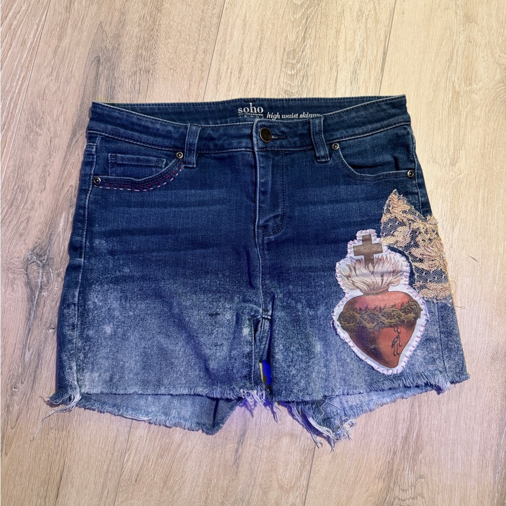Soho Distressed Blue‎ Jean Shorts with Artistic Patch